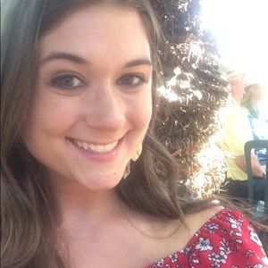 Meet your Posher, Megan